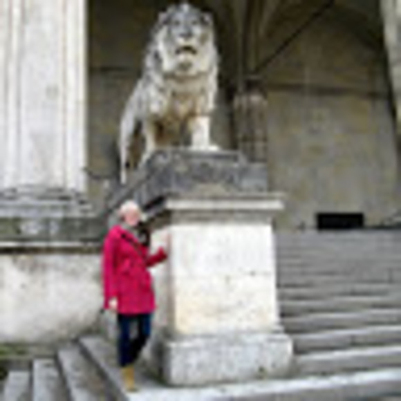 Meet your Posher, Vanessa - Picture 1 of 1